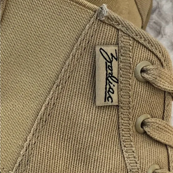 ZODIAC Women,s Sand Logan Oxford Sneakers Sand Twill Size 8,5 Like New - Picture 4 of 9